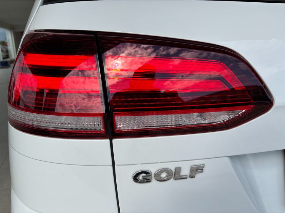VW Golf VII 1,4 TSi 125 Comfortline Variant DSG 5d
