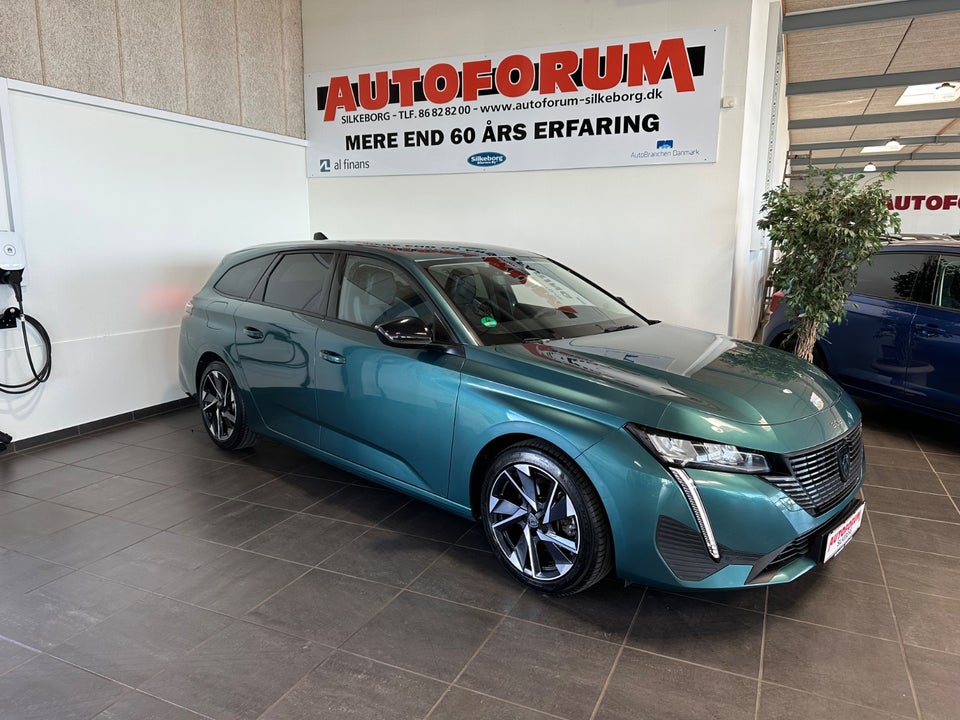 Peugeot 308 1,5 BlueHDi 130 Allure Pack SW EAT8 5d