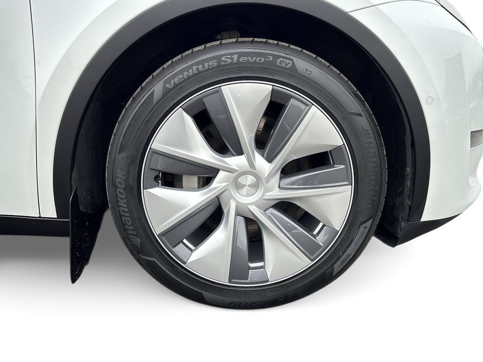 Tesla Model Y Long Range AWD 5d