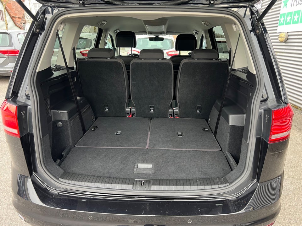 VW Touran 1,6 TDi 115 Comfortline 7prs 5d