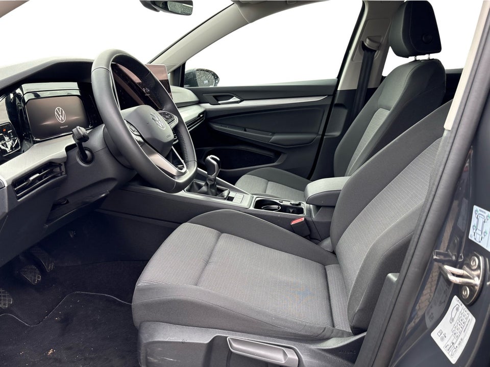 VW Golf VIII 1,5 TSi 150 Life 5d