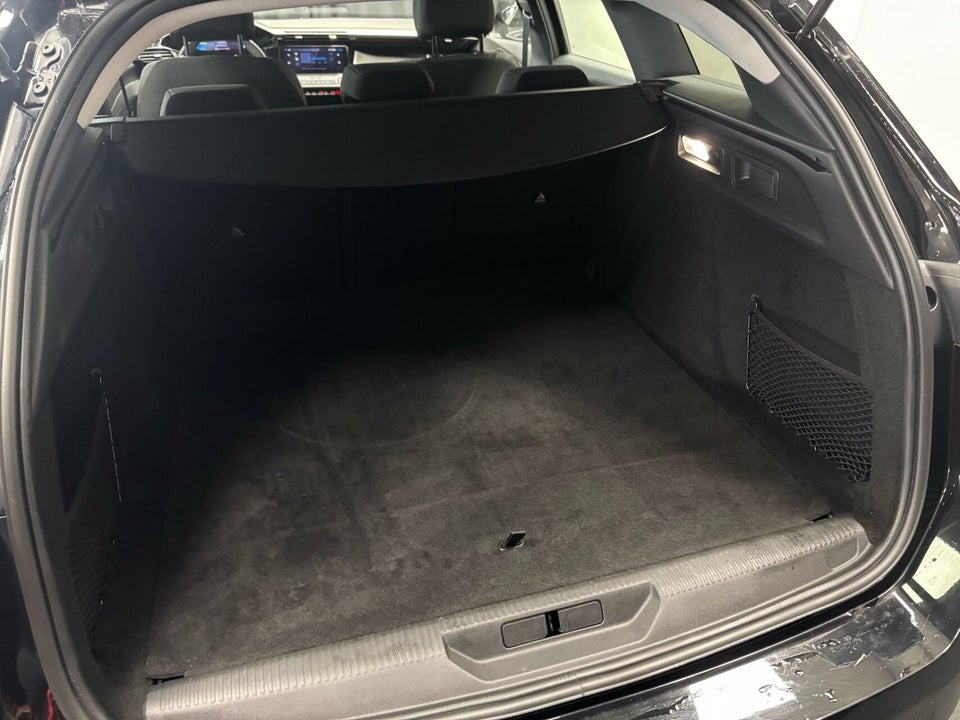 Peugeot e-308 54 Style SW 5d