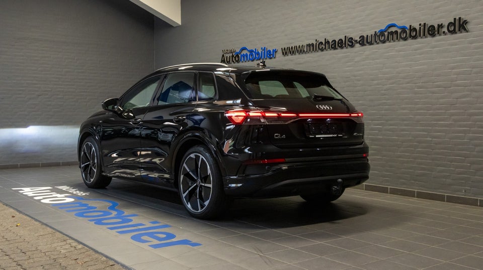 Audi Q4 e-tron 40 S-line 5d