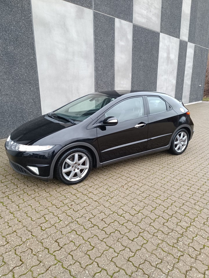 Honda Civic 1,8 Sport 5d