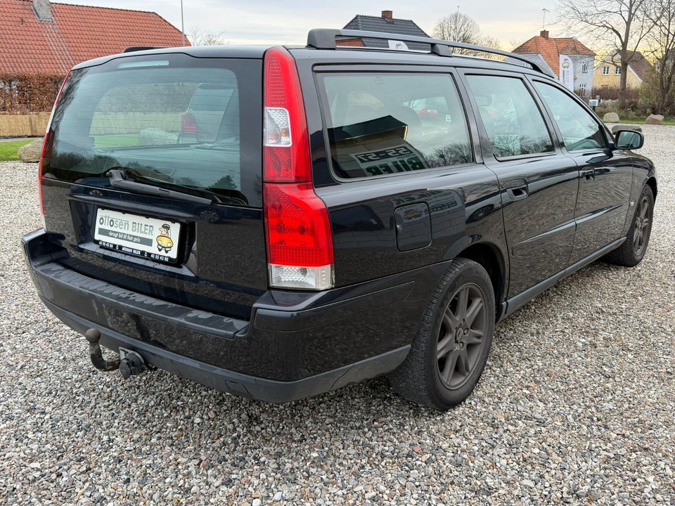 Volvo V70 2,4 170 Momentum 5d