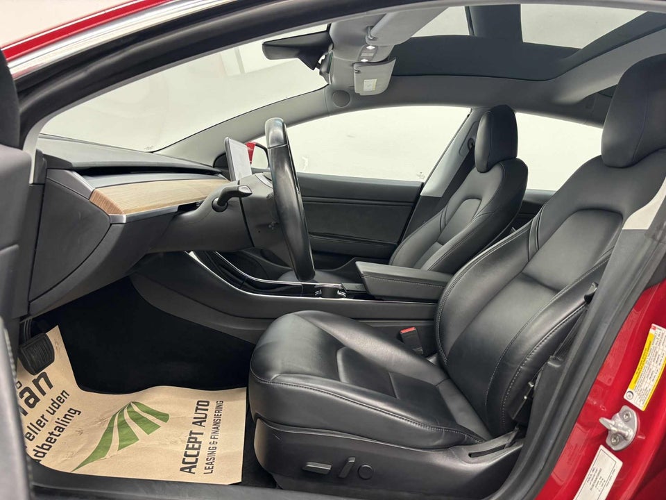 Tesla Model 3 Long Range AWD 4d