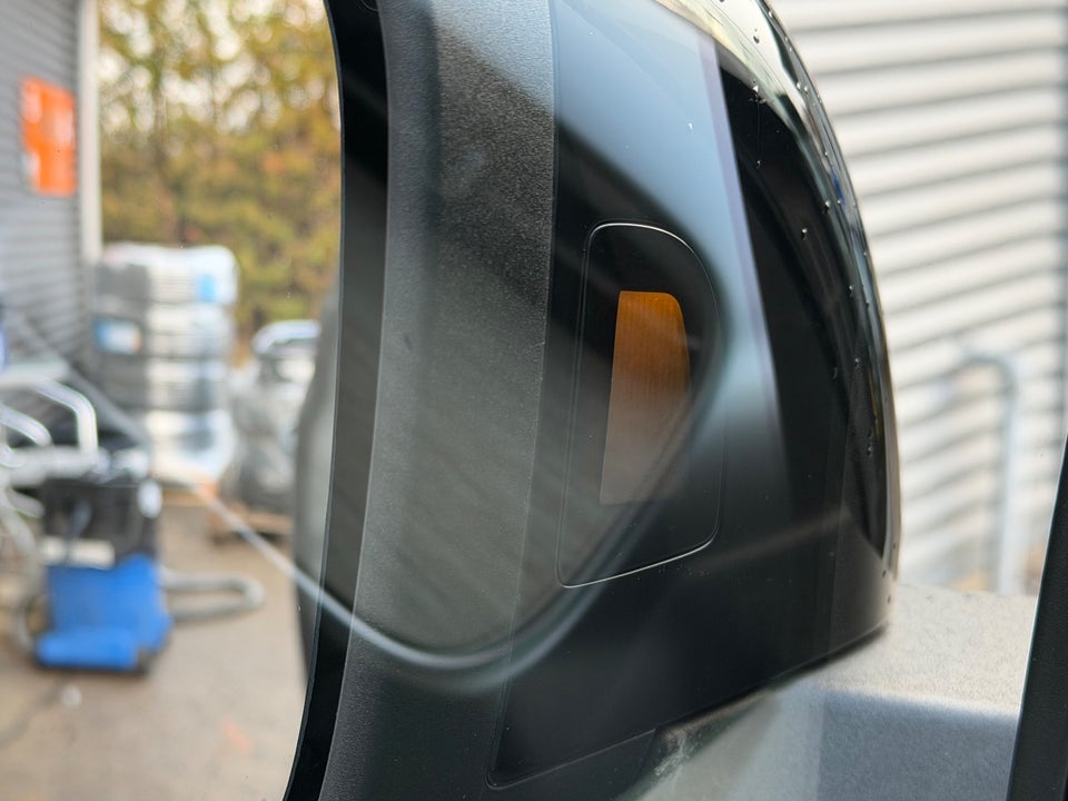 VW ID.Buzz 77 Pro SWB 5d