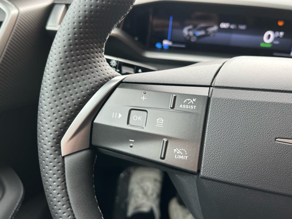 Opel Grandland-e 73 GS 5d