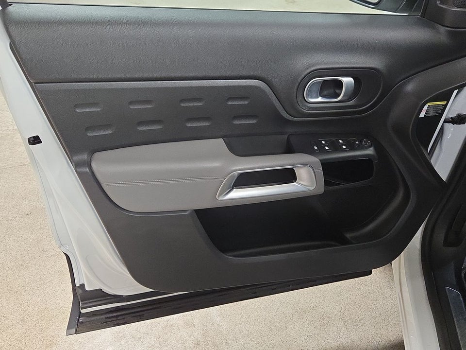 Citroën C5 Aircross 1,6 Hybrid Shine Sport EAT8 5d