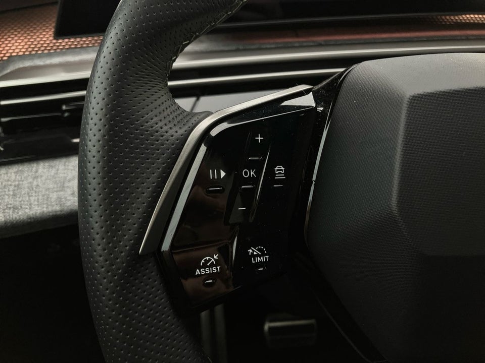 Peugeot e-5008 77 GT Pack 7prs 5d