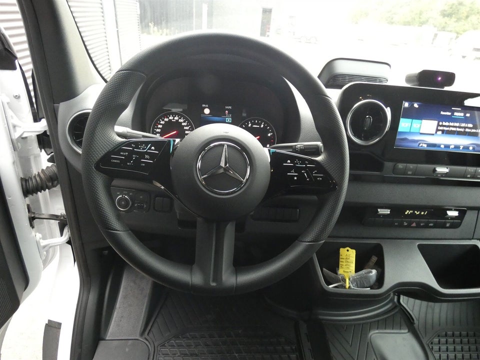 Mercedes Sprinter 317 2,0 CDi A3 Chassis PRO aut. RWD 2d