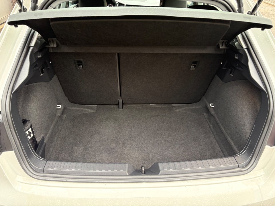 Audi A1 30 TFSi Advanced Sportback 5d