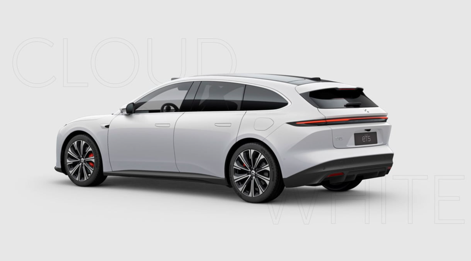 NIO ET5 Touring 75 Standard Range 5d