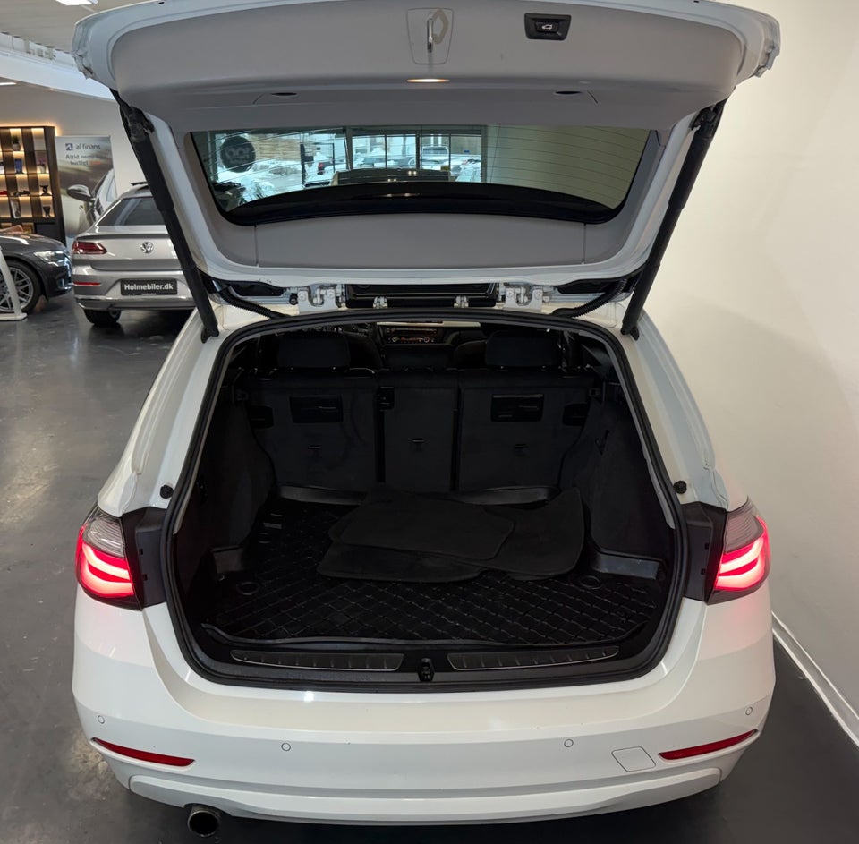 BMW 318d 2,0 Touring aut. 5d