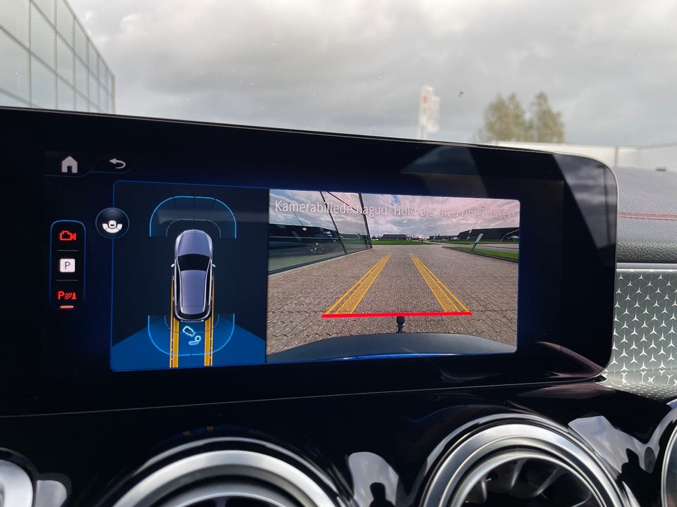 Mercedes EQB250+ AMG Line 5d