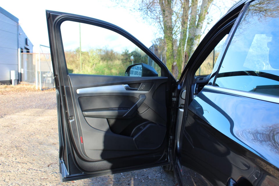 Audi Q5 50 TFSi e S-line quattro S-tr. 5d