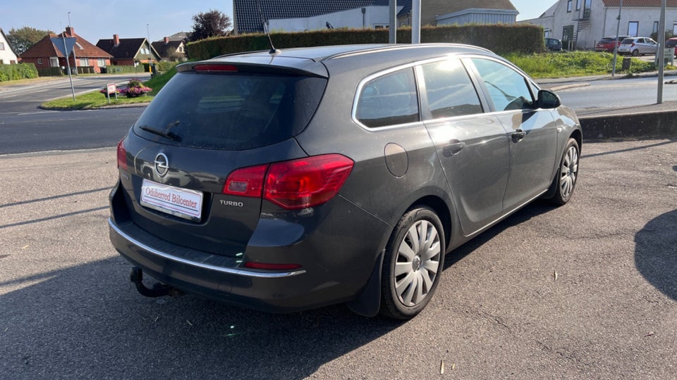 Opel Astra 1,4 T 140 Enjoy Sports Tourer 5d