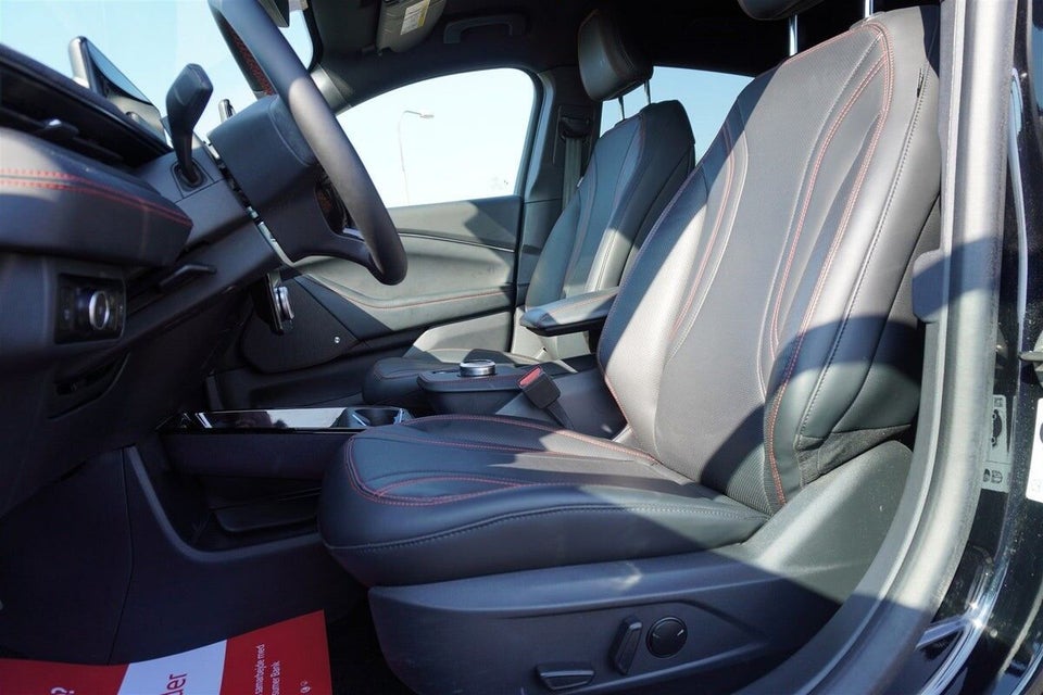 Ford Mustang Mach-E 98 Premium Extended Range 5d