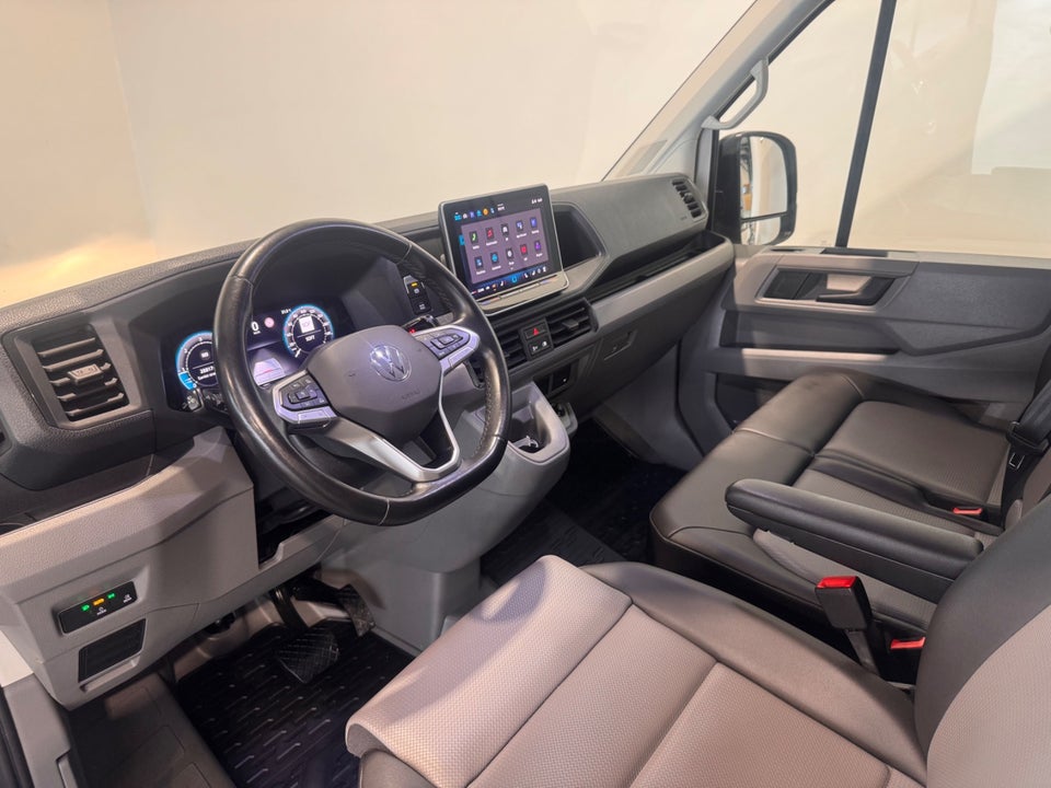 VW Crafter 35 2,0 TDi 177 Kassevogn L3H2 aut.