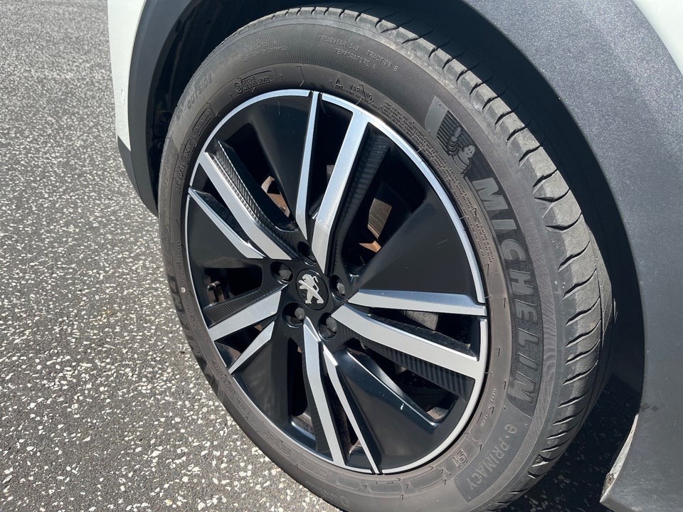 Peugeot 3008 1,6 Hybrid4 GT Pack EAT8 5d