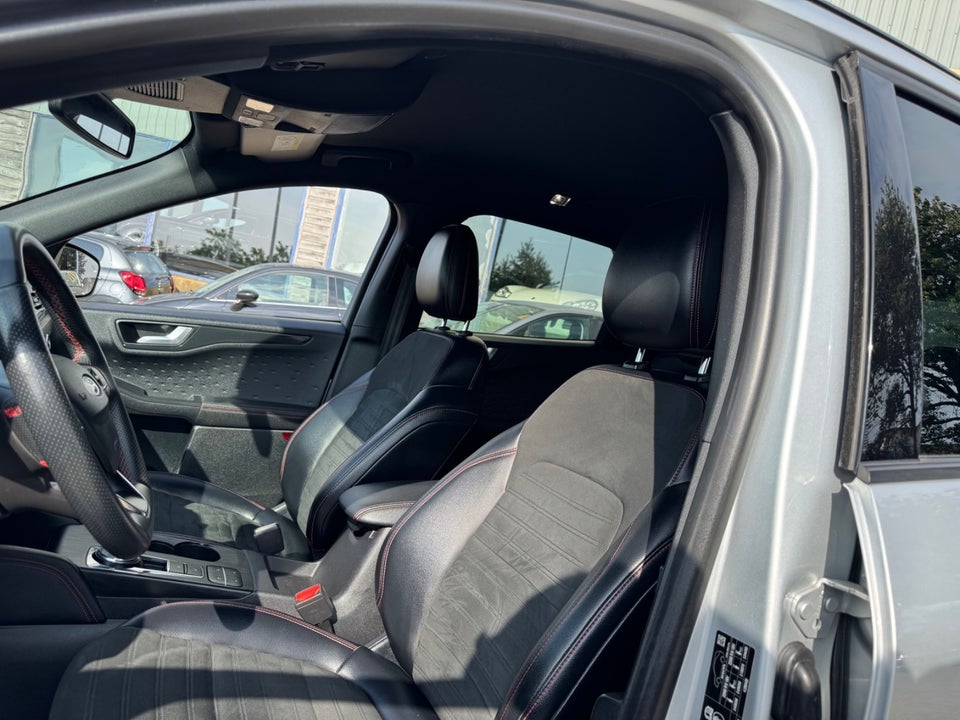 Ford Kuga 2,5 PHEV ST-Line X CVT 5d