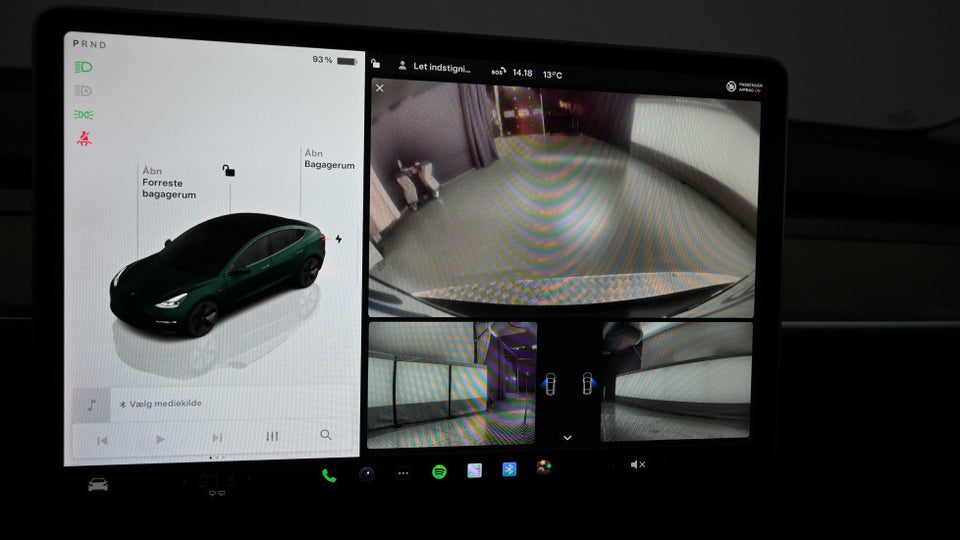 Tesla Model 3 Long Range AWD 4d