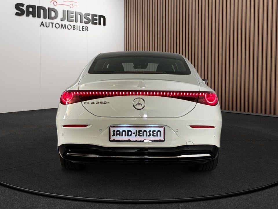 Mercedes CLA250+ EQ Progressive 4d