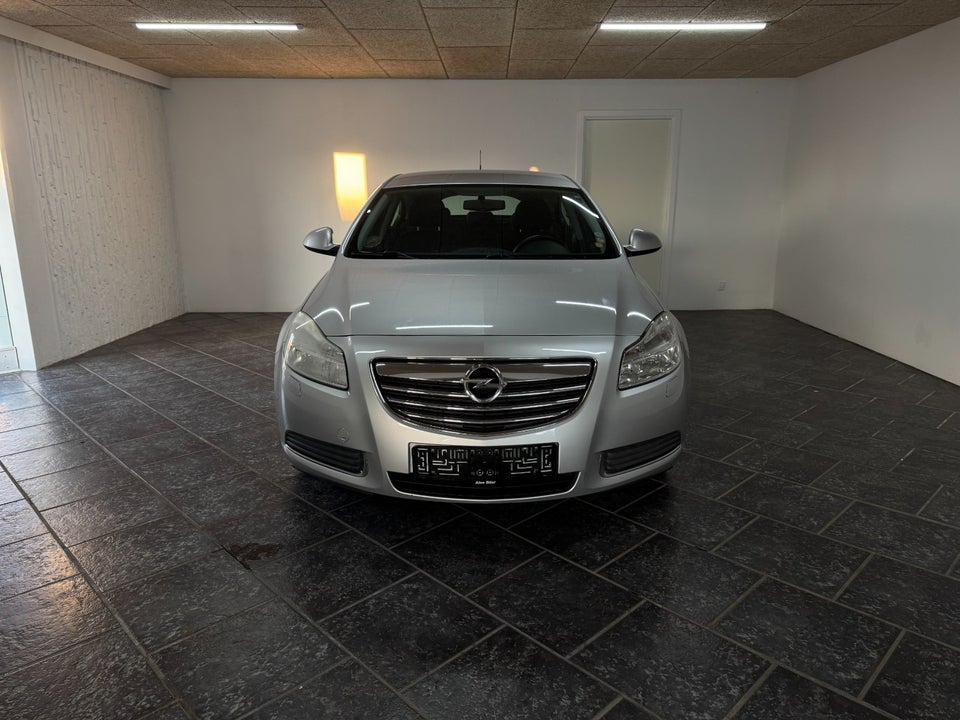 Opel Insignia 1,8 Cosmo 4d