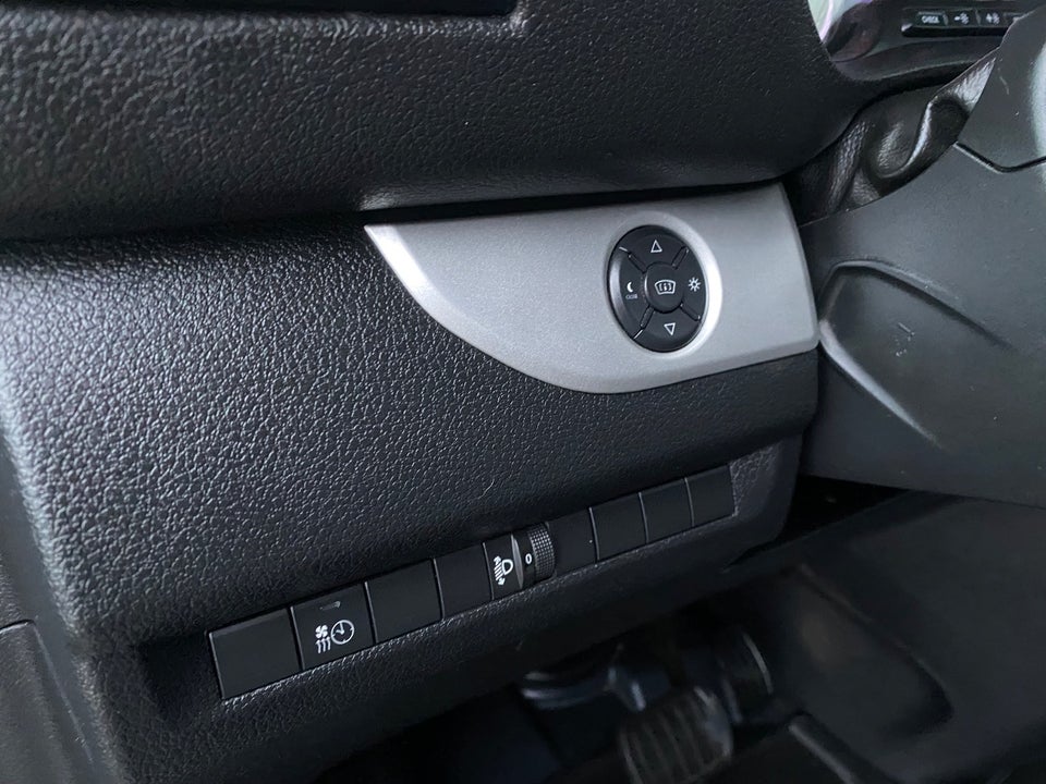 Peugeot Expert 2,0 BlueHDi 177 L3 Sport EAT8 Van