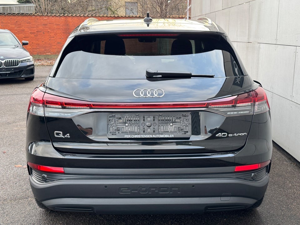 Audi Q4 e-tron 40  5d