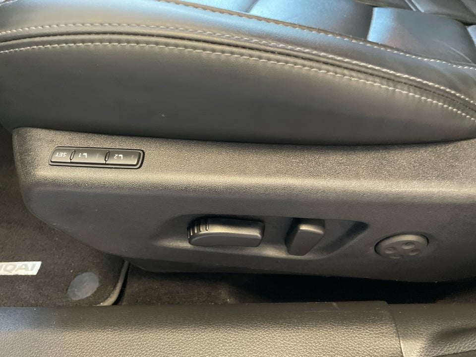 Nissan Qashqai 1,3 Dig-T 140 Tekna+ 5d