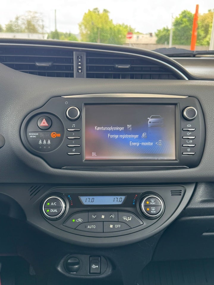 Toyota Yaris 1,5 Hybrid H2 Premium e-CVT 5d