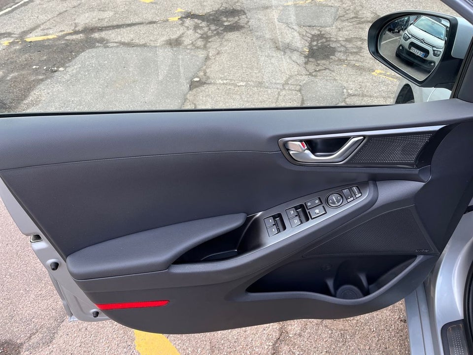 Hyundai Ioniq 1,6 PHEV Premium DCT 5d