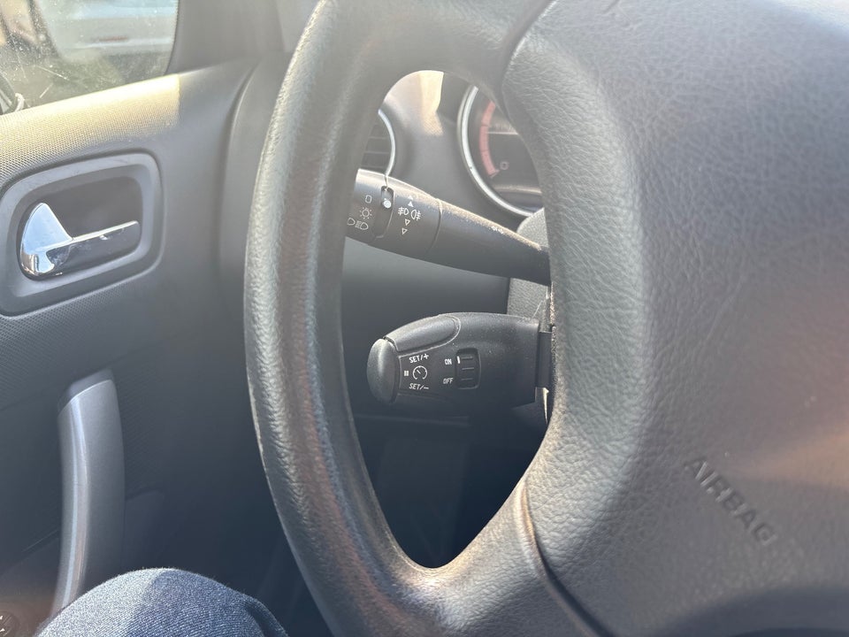 Peugeot 308 1,6 HDi 109 Comfort+ stc. 5d