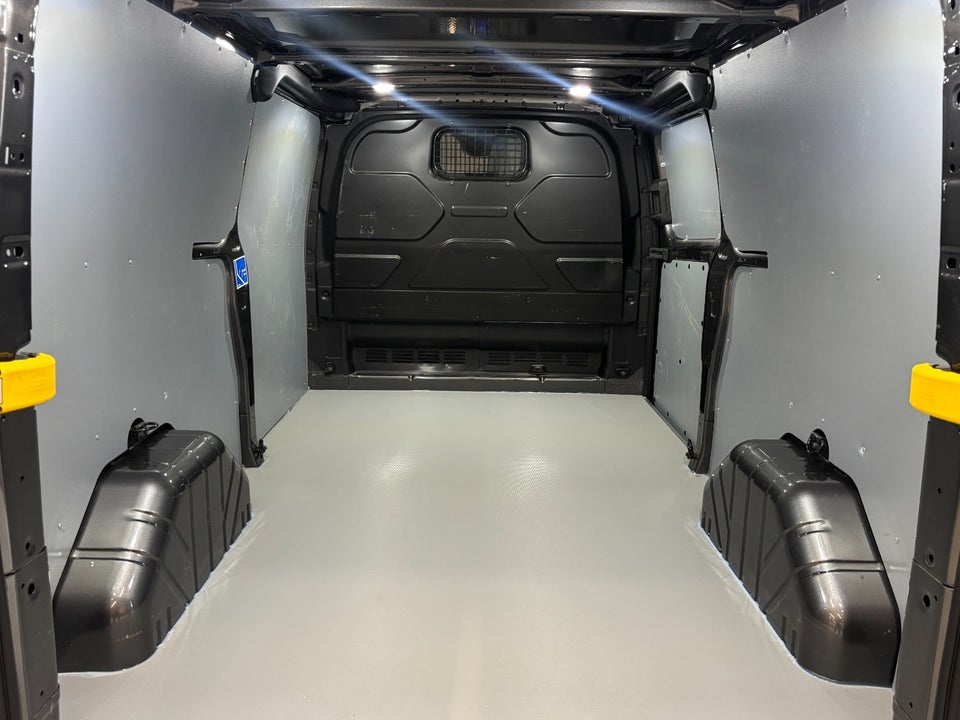 Ford Transit 350 L2 Van 2,0 TDCi 185 Limited aut. H2 FWD