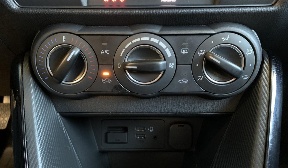 Mazda 2 1,5 e-SkyActive-G Centre-Line 5d