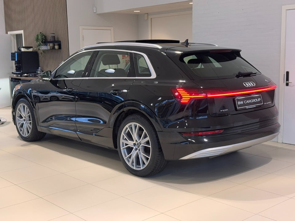 Audi e-tron 55 Advanced quattro 5d