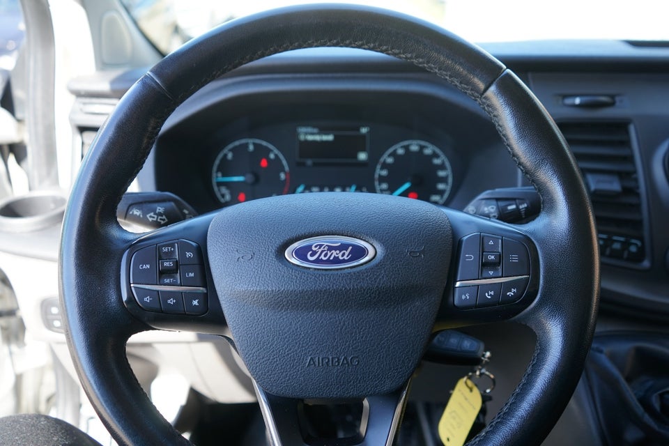 Ford Transit Custom 320 L2 2,0 TDCi 130 Trend
