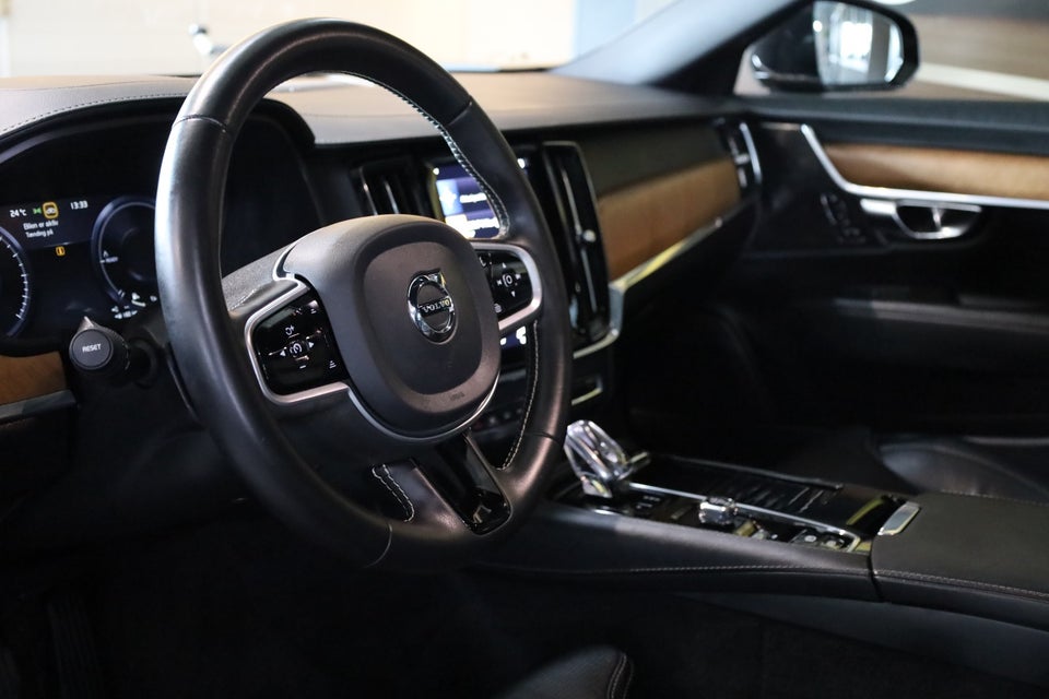 Volvo V90 2,0 T8 ReCharge Inscription aut. AWD 5d