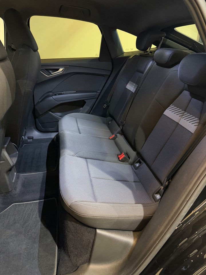 Audi Q4 e-tron 40 Advanced Sportback 5d