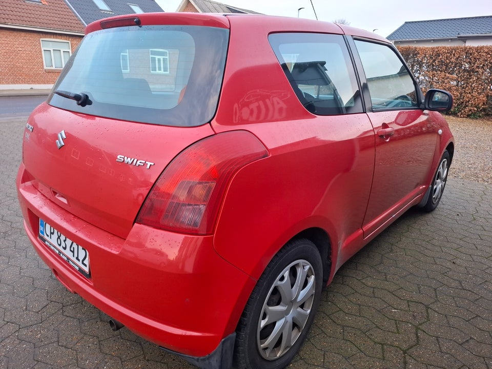 Suzuki Swift 1,3 GL 3d