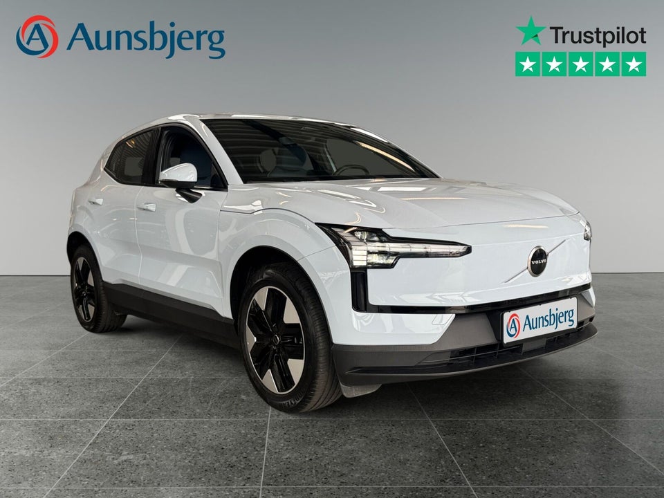 Volvo EX30 Standard Range Core 5d