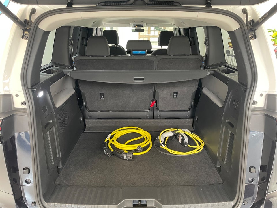 VW ID.Buzz 77 Pro SWB 5d