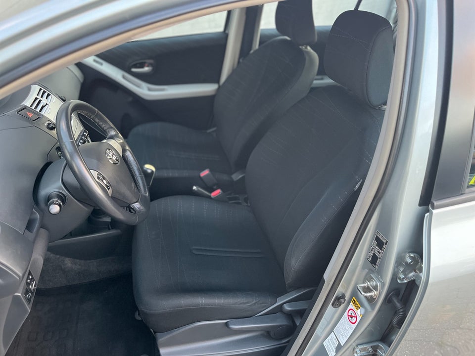 Toyota Yaris 1,3 Sol M/M 5d