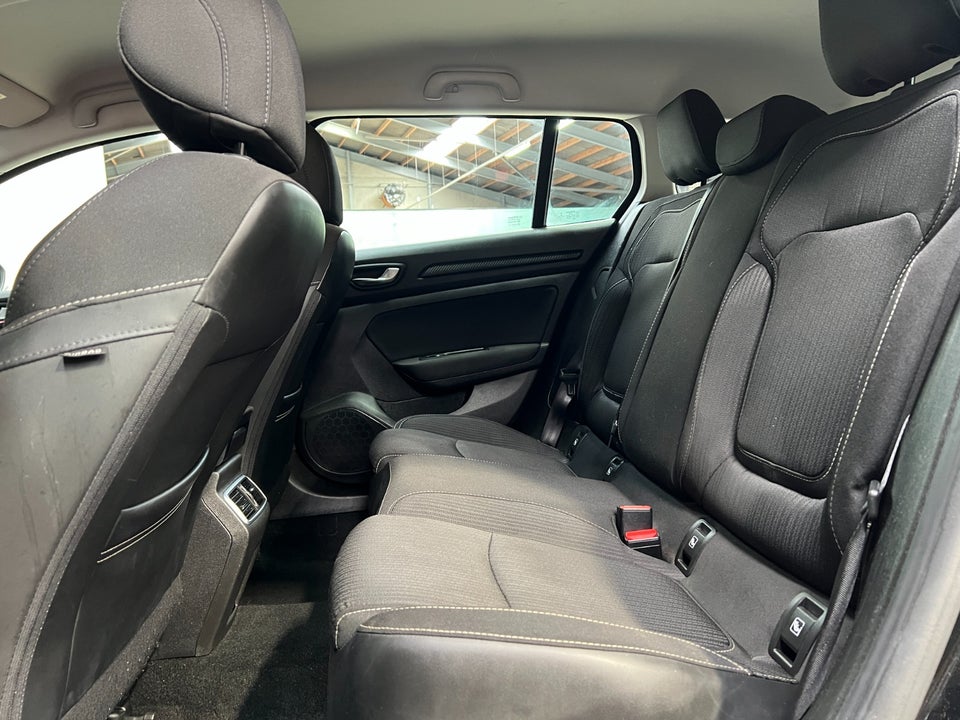 Renault Megane IV 1,5 dCi 110 Zen Sport Tourer EDC 5d