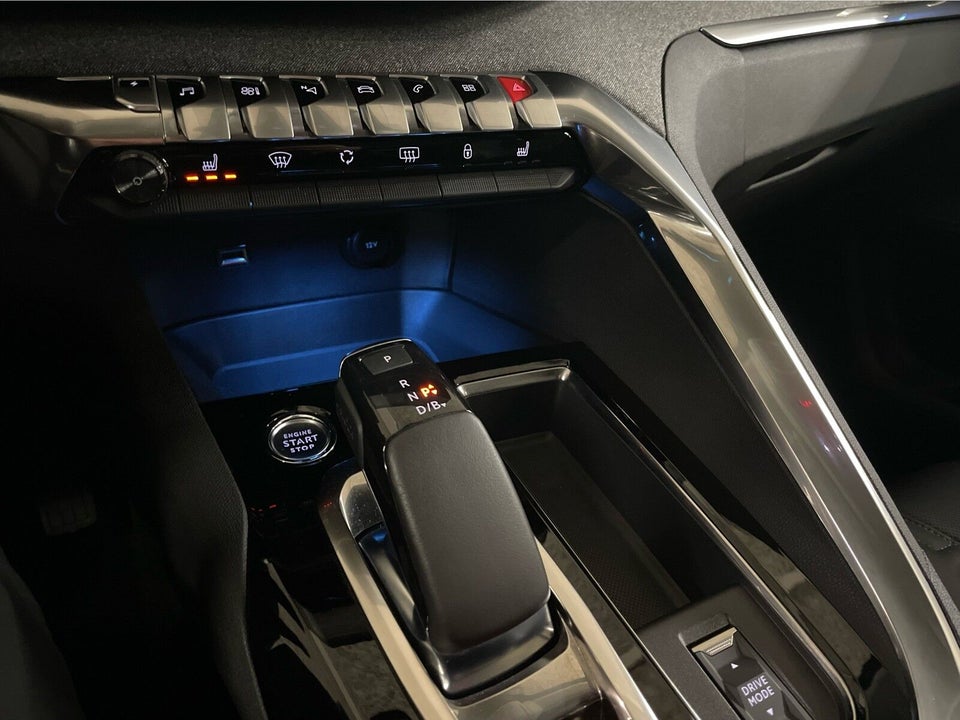 Peugeot 3008 1,6 Hybrid Allure Pack Limited EAT8 5d