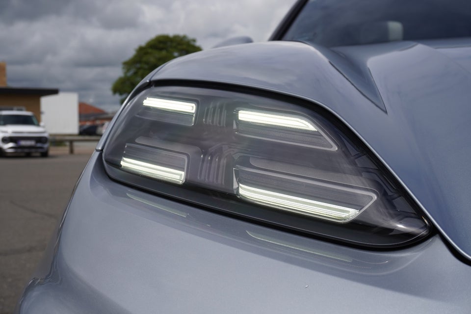 Porsche Macan 4 5d