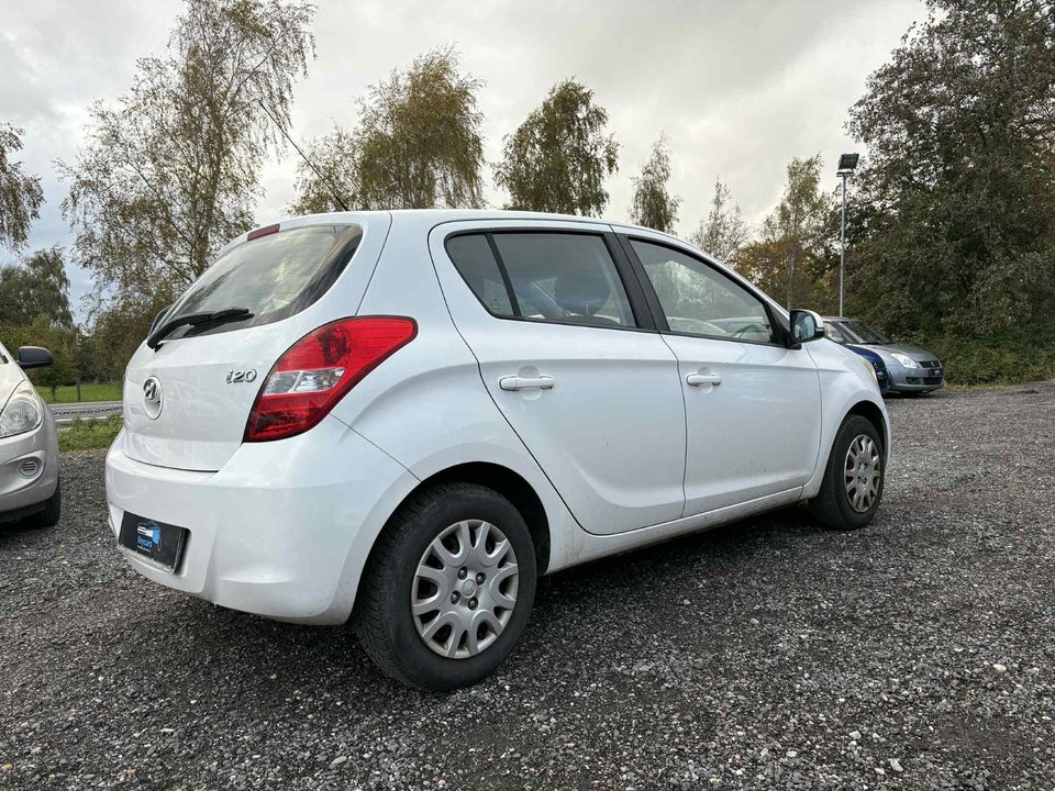 Hyundai i20 1,25 Classic+ 5d