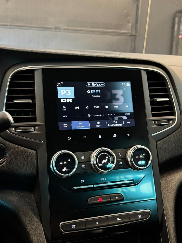 Renault Megane IV 1,6 E-Tech Intens Sport Tourer 5d