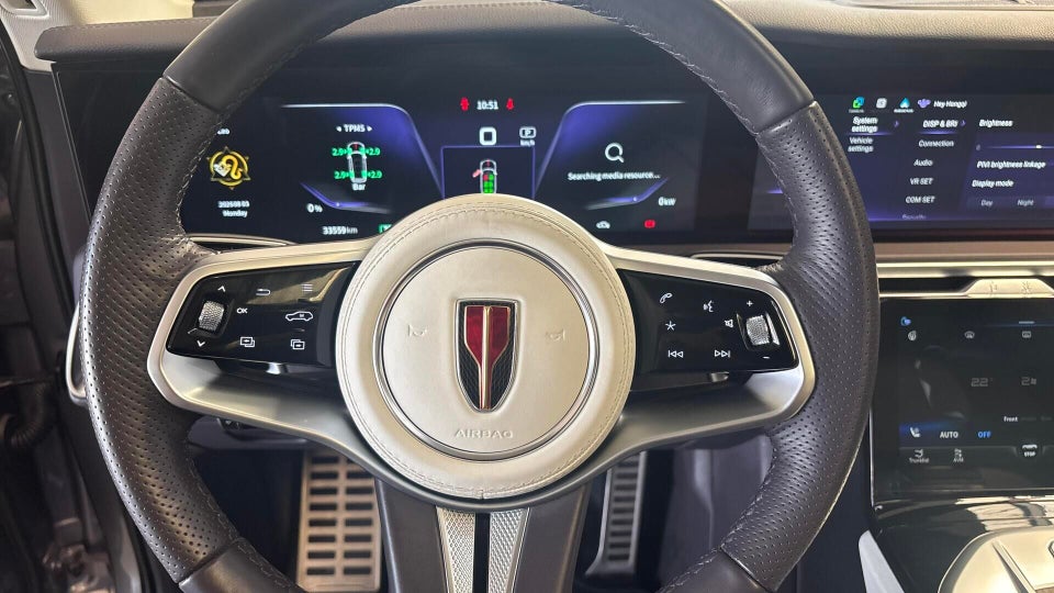 Hongqi E-HS9 99 Exclusive 5d